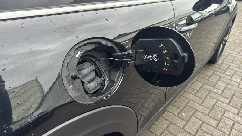 MINI Hatchback 135kW Cooper S Level 2 33kWh 3dr Auto Electric Hatchback